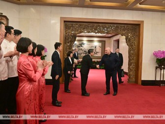 Лукашенко приехал в Пекинский университет