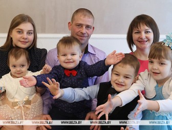 Более 134 тыс. депозитов для многодетных открыто в Беларуси по программе 'Семейный капитал'