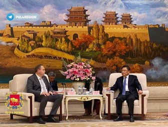 В городе Ланьчжоу состоялась встреча губернатора Гродненской области Владимира Караника с губернатором провинции Ганьсу Жэнь Чжэньхэ