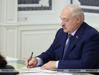 'Никакого туризма. Должен быть результат'. Лукашенко потребовал усилить работу по реализации зарубежных договоренностей