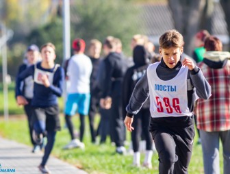 Быстрее ветра: в Мостах прошёл районный легкоатлетический кросс