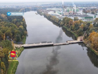 2,5 км прочных канатов и красивая подсветка. В Мостах продолжается реконструкция самого длинного подвесного моста в Беларуси