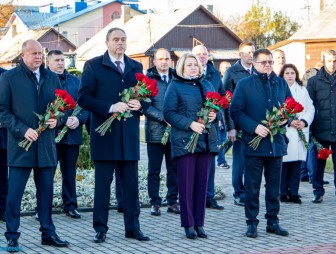 «Хлеб на далонях жанчыны»: в Мостах благословили новый урожай всех районов Гродненской области