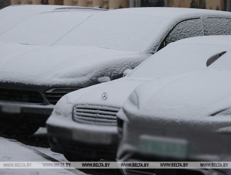 Что поможет избежать ДТП зимой, напомнили в ГАИ