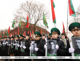 'Эстафете Победы' вдоль внешних границ СНГ дали старт в Брестской крепости