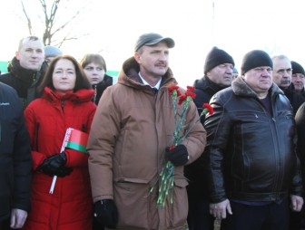 В Мостах прошёл митинг, посвящённый Дню памяти воинов-интернационалистов