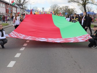 Это гордость, традиции, единство: мостовчане делятся мнением, что значат для них государственные символы