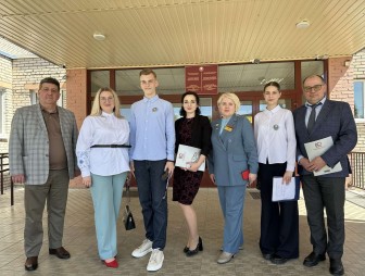 Представители ОАО «Минский автомобильный завод», одного из крупнейших предприятий Республики Беларусь, провели профориентационные мероприятия для учащихся учреждений образования Мостовщины