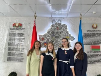 'Я никогда не забуду этот день': Полина Пронская о республиканском последнем звонке для выпускников школ