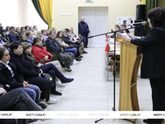 Лето в формате безопасности: о чём напомнили родителям Мостовского района накануне летних каникул