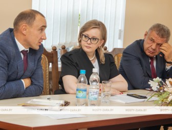 Главное ‒ заслужить благодарность населения: о чём председатель Белкоопсоюза Инесса Короткевич беседовала с мостовчанами