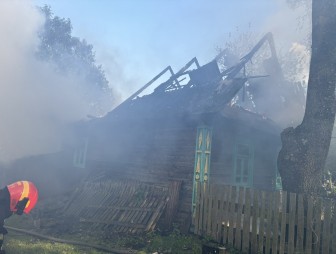 Пожар дачного дома в д. Борки Мостовского района
