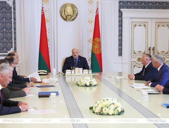 Производство ракет - в центре внимания Лукашенко. Президент требует определиться с развитием отрасли