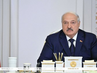 Лукашенко поручил разобраться с бестолковой цифровизацией в торговле