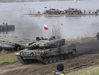 В Польше проходят масштабные учения НАТО 'Железный защитник'