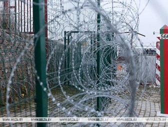 Туск заявил, что Польша закрывает границы с Беларусью