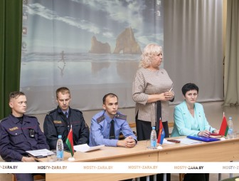 От курения до ДТП: сотрудники РОВД провели круглый стол с администрациями учебных заведений Мостовщины