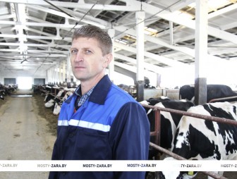 Спокойно, ответственно и настойчиво. Так работает руководитель лучшей фермы района «Молочный  Двор» Иван Корнейчик