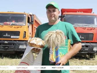 Вдохнуть душу в технику. Евгений Улинцкас из КСУП «Имени Адама Мицкевича» знает, как это сделать