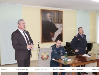 Группа информирования председателя Мостовского райисполкома Андрея Санько посетила трудовые коллективы работников культуры