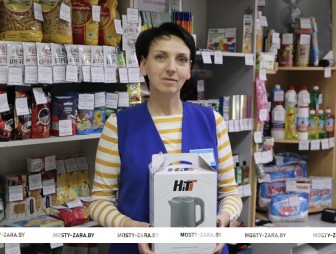 «Сама читаю «Зару» и всем рекомендую» – начальник ОПС Хартица Наталья Копач об источнике достоверной информации и предпочтениях односельчан