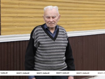 Ездит на велосипеде и сажает огород – секрет активной и полноценной жизни от 90-летнего жителя аг. Мосты Правые Иосифа Пецевича