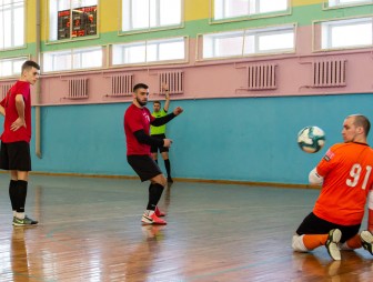 Вошли с той ноги: «Мосты» одержали вторую победу кряду в чемпионате области по мини-футболу