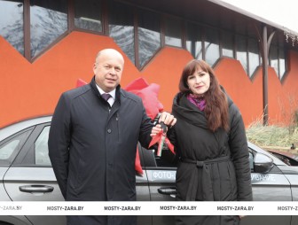 Сегодня сектор культуры Мостовского райисполкома получил новый автомобиль