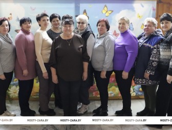 Ай да искусницы! Рассказываем, как хартицкие хозяюшки заряжают позитивом и создают праздник своими руками