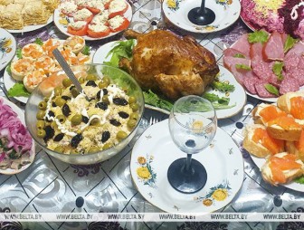 Как выбрать полезный напиток на новогодний стол, рассказала ученый