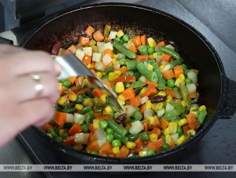 Здоровое питание после новогодних праздников. Как правильно вернуться к привычному режиму