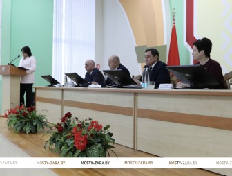 Планы напряжённые, но выполнимые: в Мостах приняты основополагающие документы развития района на 2026 год