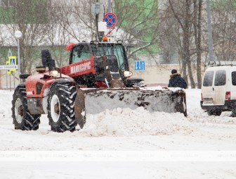 Даём отпор «Фрэнсису»: как мостовские коммунальники продолжают ликвидировать последствия циклона