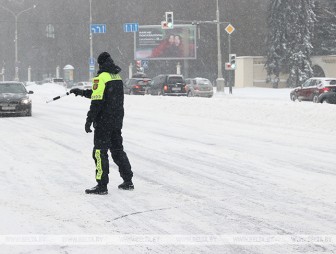 В ГАИ напомнили о правилах поведения на дороге при морозе