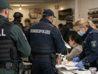 Полька незаконно помогала иностранцам на границе получать документ для въезда в Германию