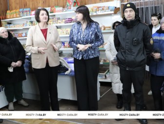 В рамках ЕДИ группа информирования заместителя председателя Мостовского райисполкома Марины Давыдик встретилась с населением Дубненского сельсовета