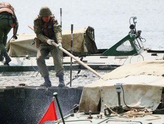 Лукашенко отметил значительный вклад инженерных войск в обеспечение военной безопасности государства