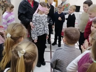 Крещение ‒ пора обрядов и забав: в Гудевичском музее рассказали ребятам об истории религиозного праздника