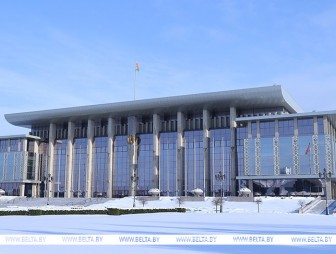 Александр Лукашенко заслушал доклад о ходе масштабной внезапной проверки боеготовности Вооруженных Сил