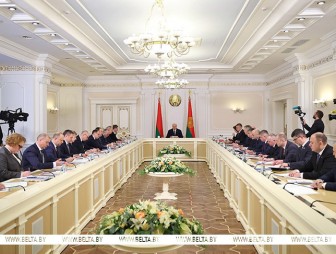 Александр Лукашенко о перспективах Витебской области: нужен пошаговый антикризисный план