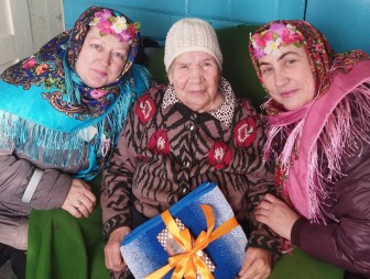 В Больших Озёрках поздравили с 90-летием бывшего шахтёра