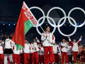 А точно ли спорт вне политики?