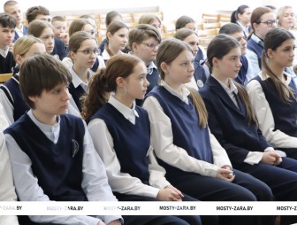 Память, боль, предостережение: в СШ №5 г. Мосты обсудили уроки геноцида и шаги по сохранению исторической правды