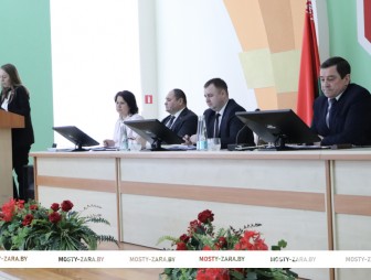 Подвели итоги работы: состоялось совместное заседание Мостовского райисполкома и районного Совета депутатов