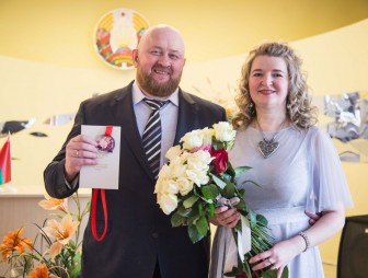 Благородное сияние серебра: яркий юбилей семейной жизни отметили супруги Максим и Татьяна Козловы