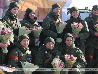 От рядового до полковника. В белорусской армии проходят военную службу более 4 тыс. женщин