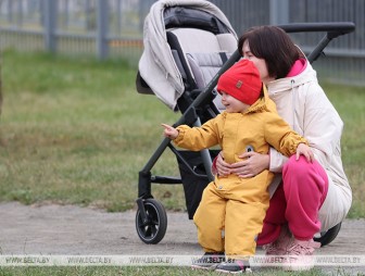 Замуж - в 27, через год - ребенок. Белстат опубликовал портрет среднестатистической белоруски