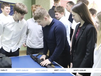 Старшеклассники городских школ стали участниками Дня открытых дверей в Мостовском РОВД