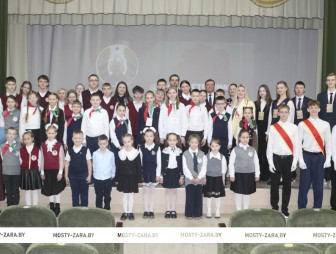 Сегодня в Мостах единомышленников стало больше – в ряды общественных объединений приняли новых членов