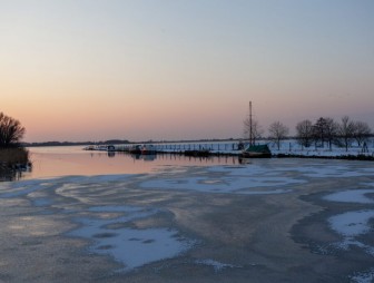 Весна пришла — лёд становиться опасным!